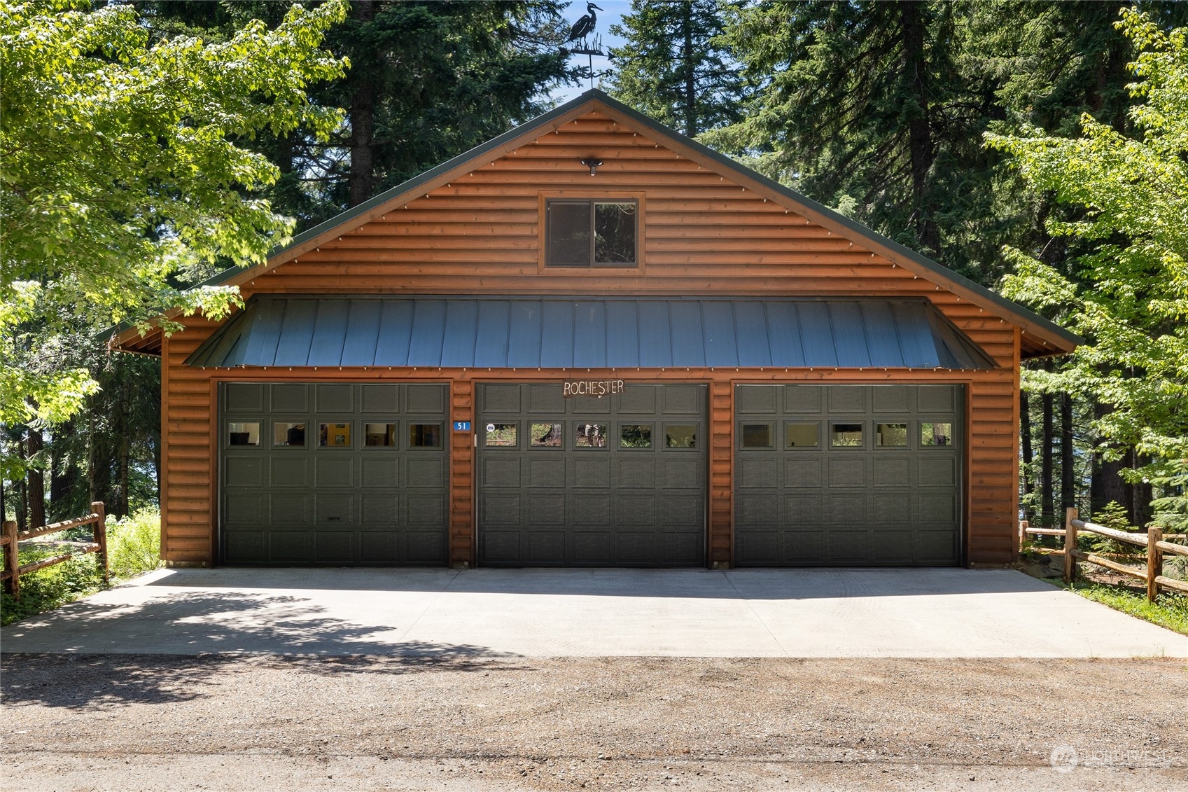 51 Moonshine Lane