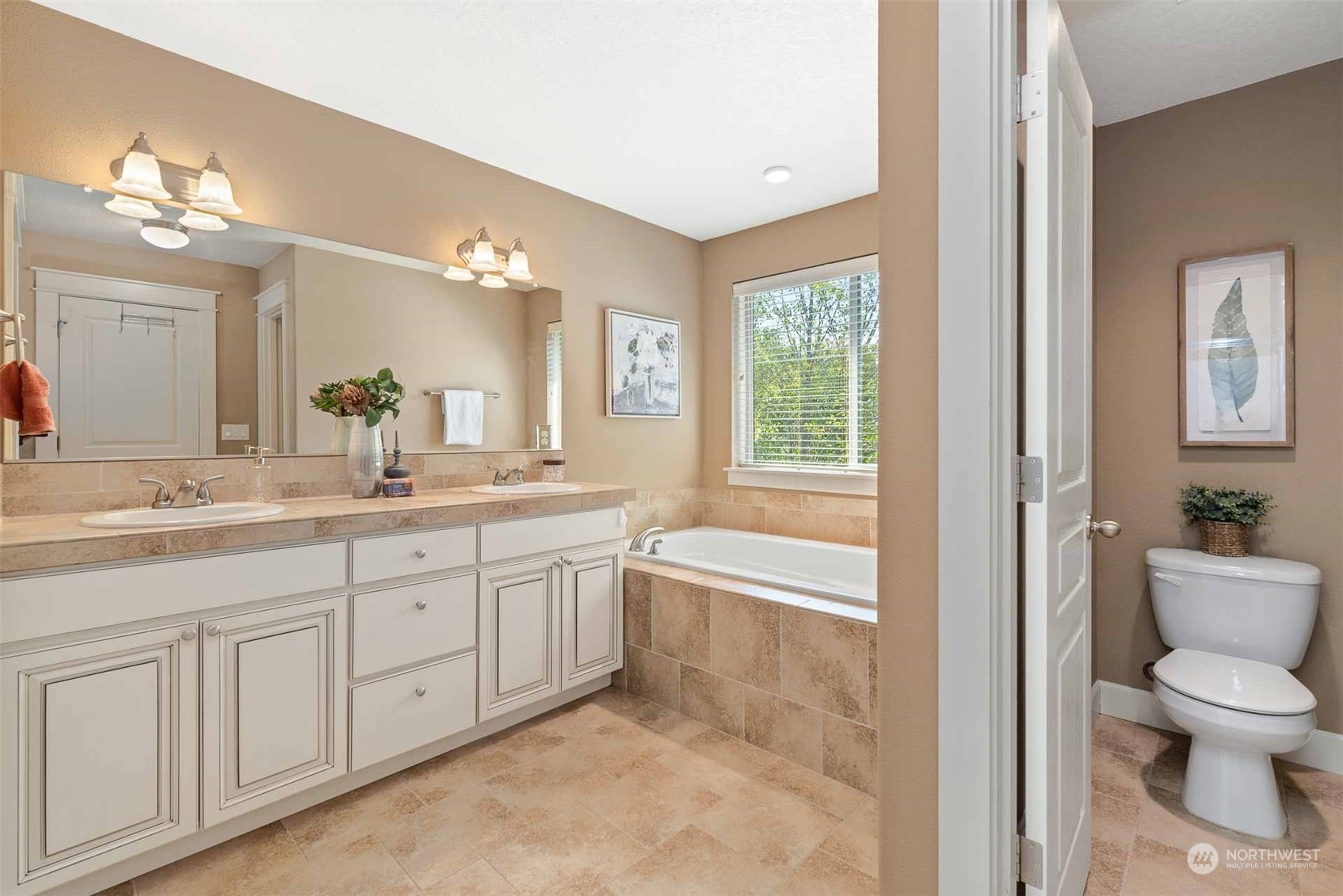 3208 NW 46TH Loop