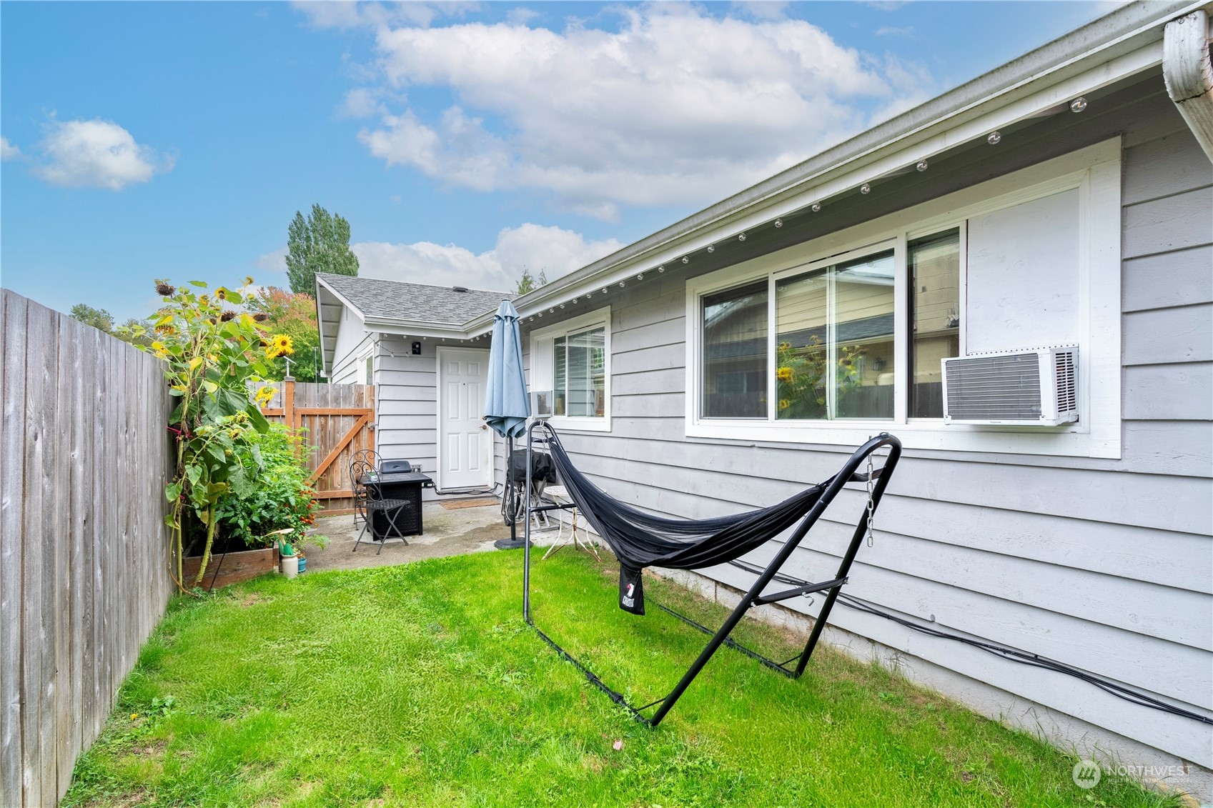 2217 M Street NE Unit: A&B