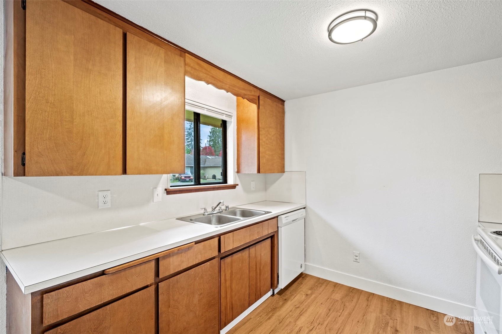 10006 10008 Mckinley Avenue E