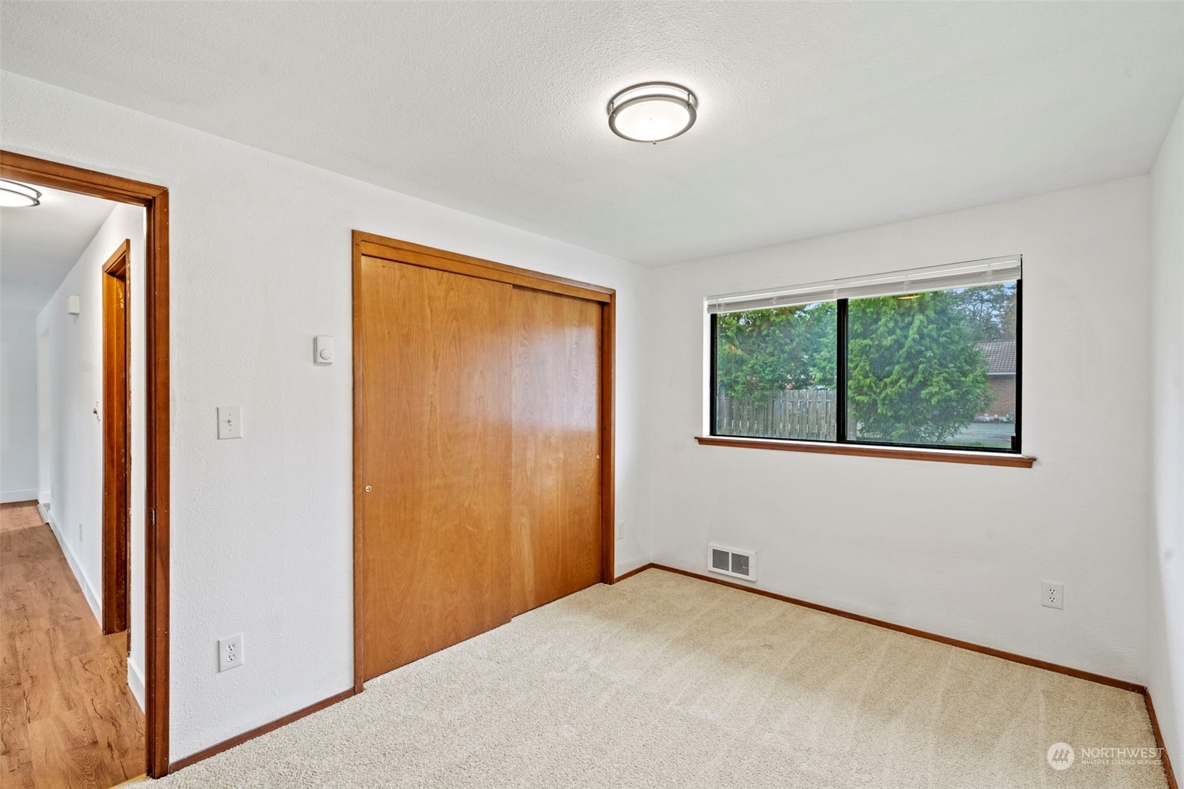 10006 10008 Mckinley Avenue E