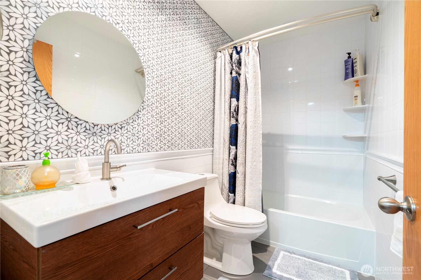 23508 155th Avenue SE Unit: A&B