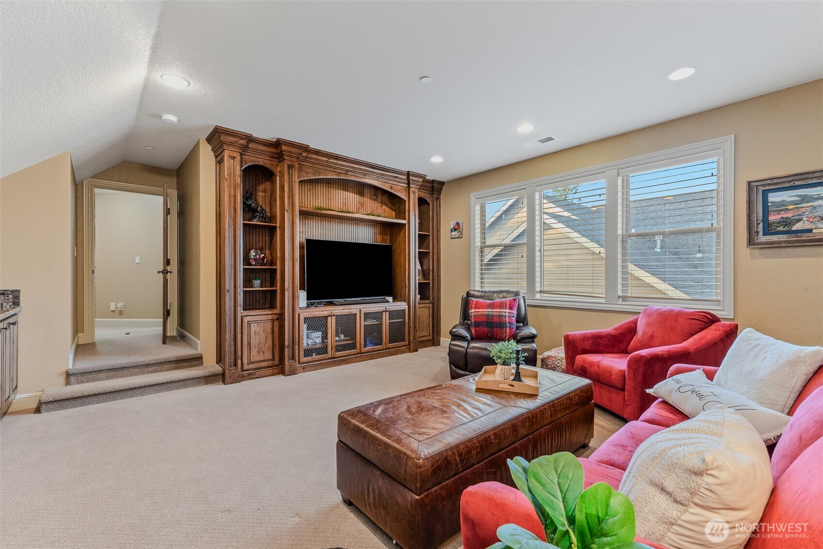 6115 NW Klickitat Court