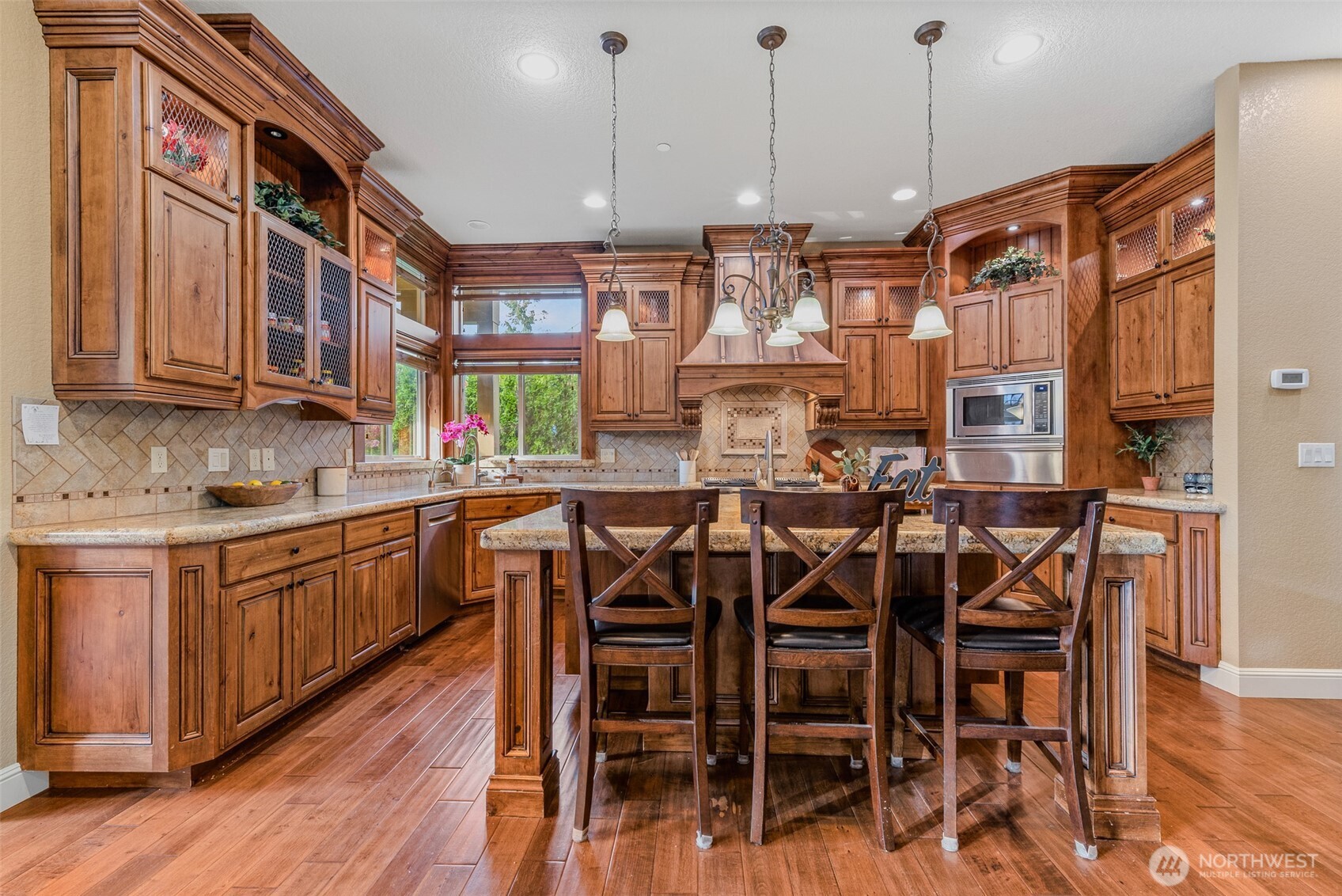 6115 NW Klickitat Court