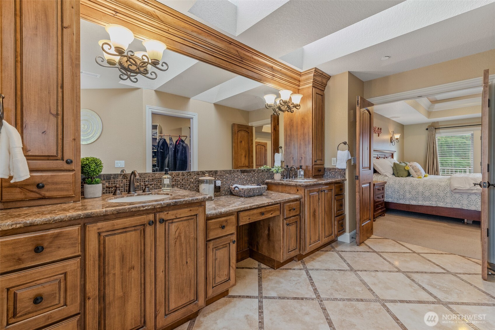 6115 NW Klickitat Court