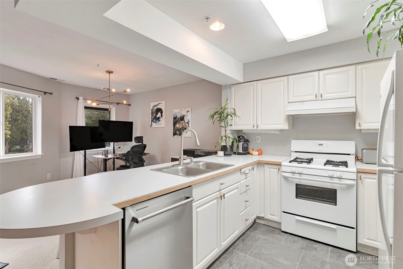 342 102nd Avenue SE Unit: 211