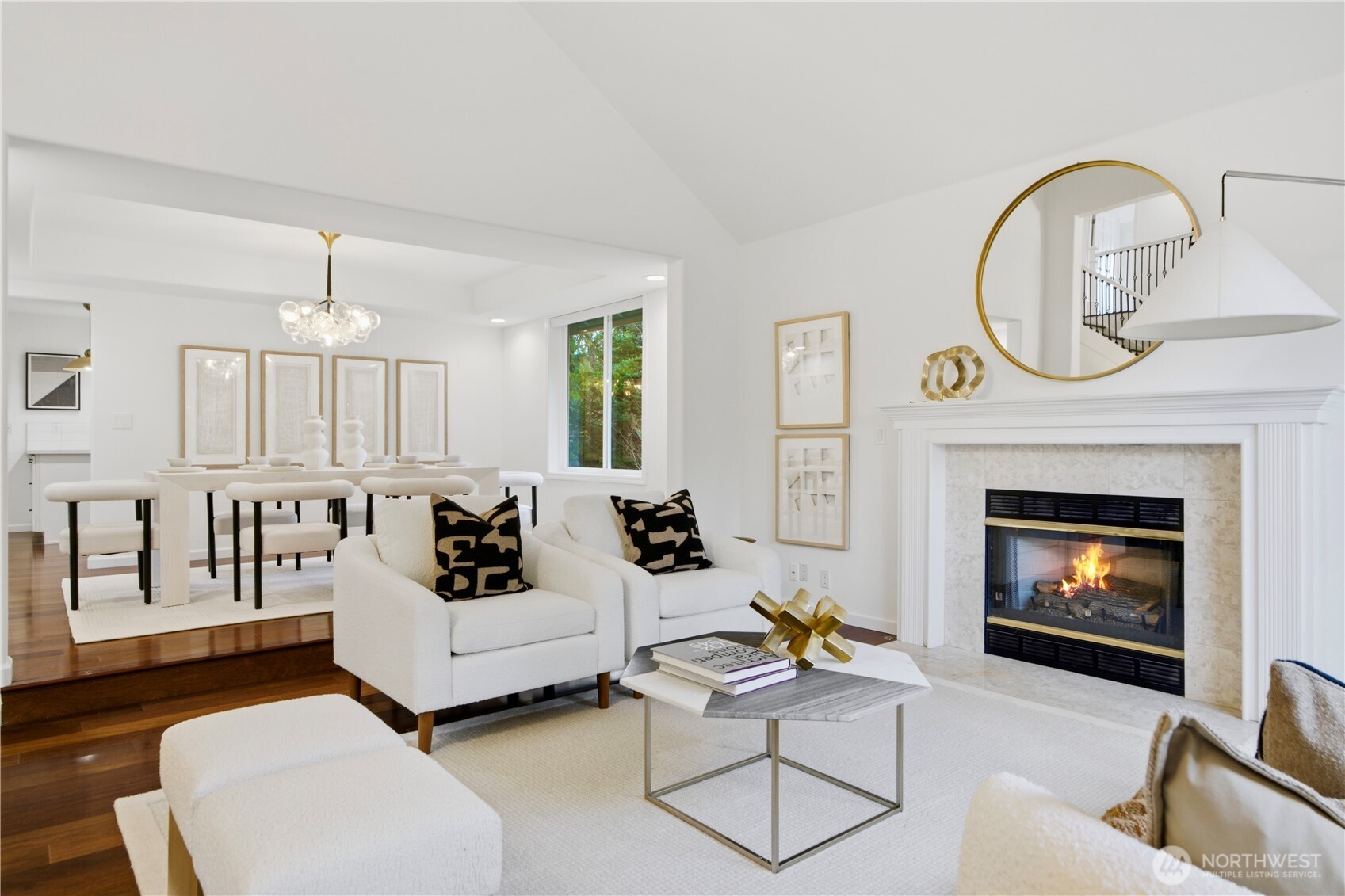 3049 Bellevue Way NE