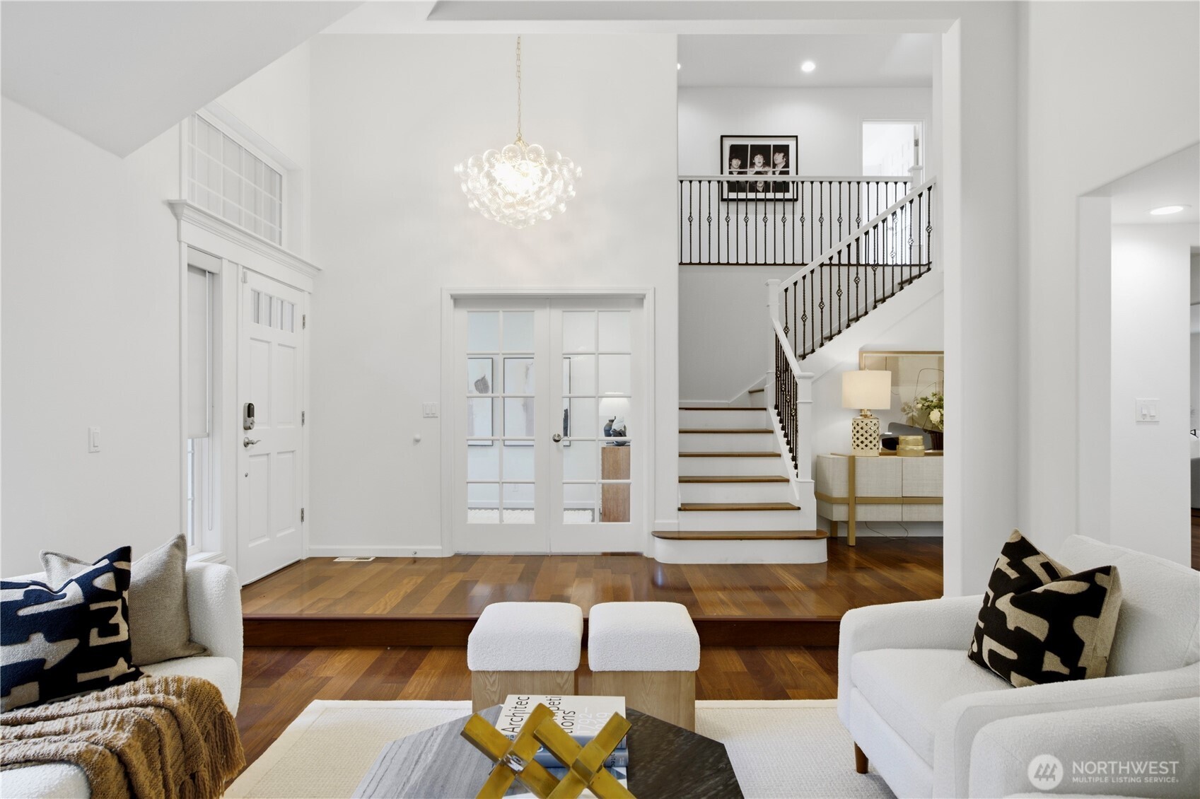 3049 Bellevue Way NE