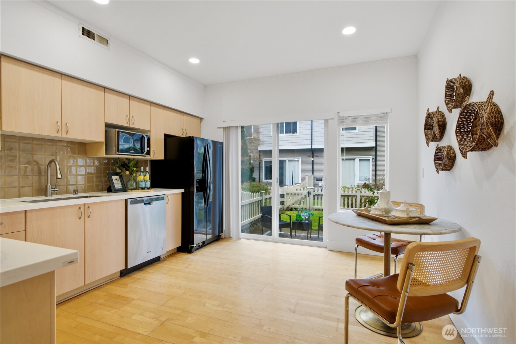 18275 NE 97th Way Unit: 103