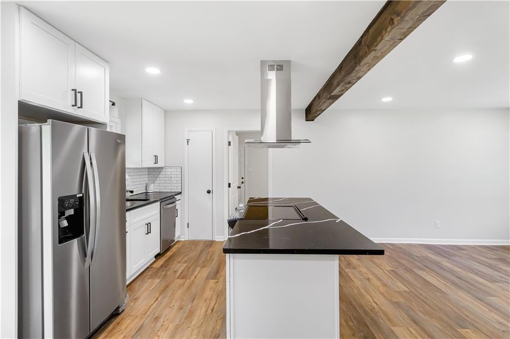 2200 Powers Ferry Drive SE