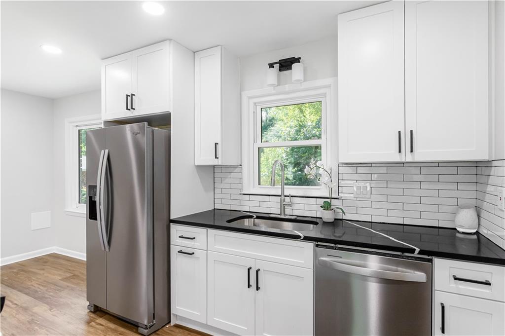 2200 Powers Ferry Drive SE