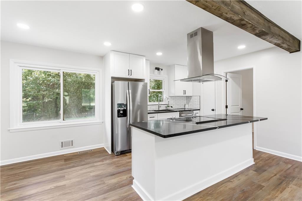 2200 Powers Ferry Drive SE