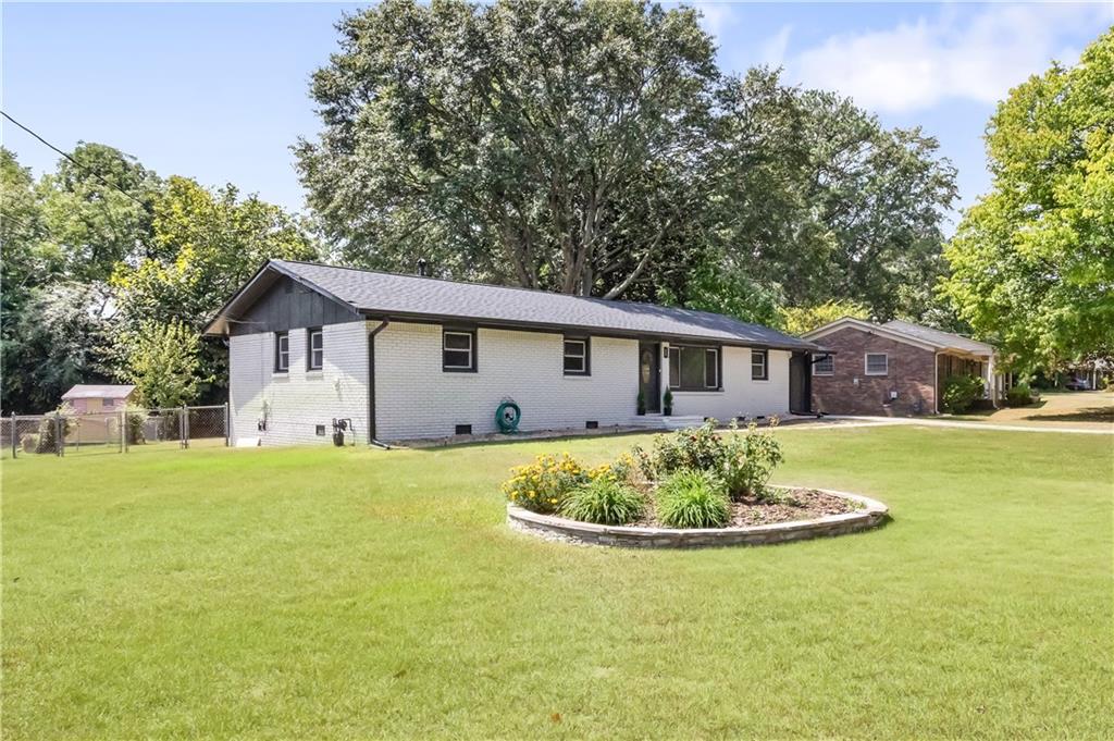 2200 Powers Ferry Drive SE