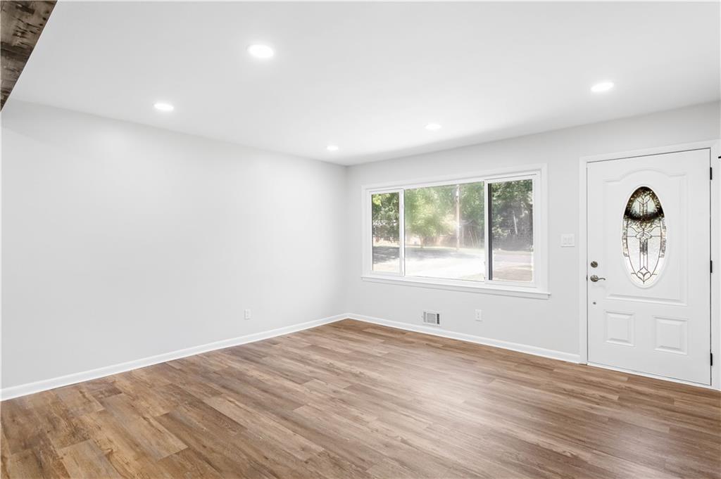 2200 Powers Ferry Drive SE