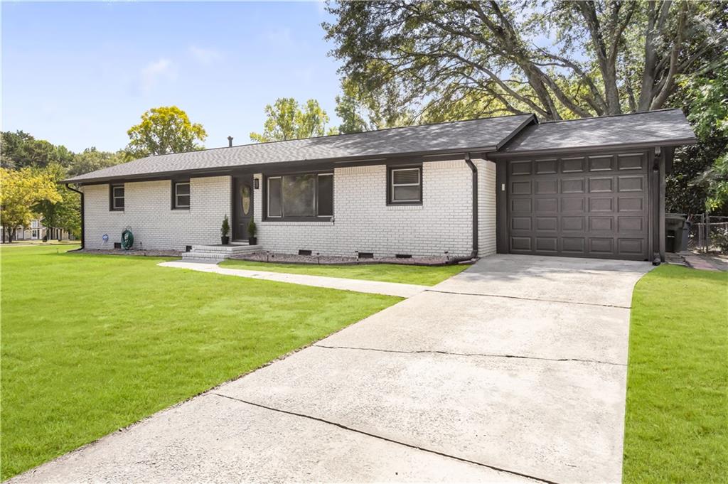 2200 Powers Ferry Drive SE