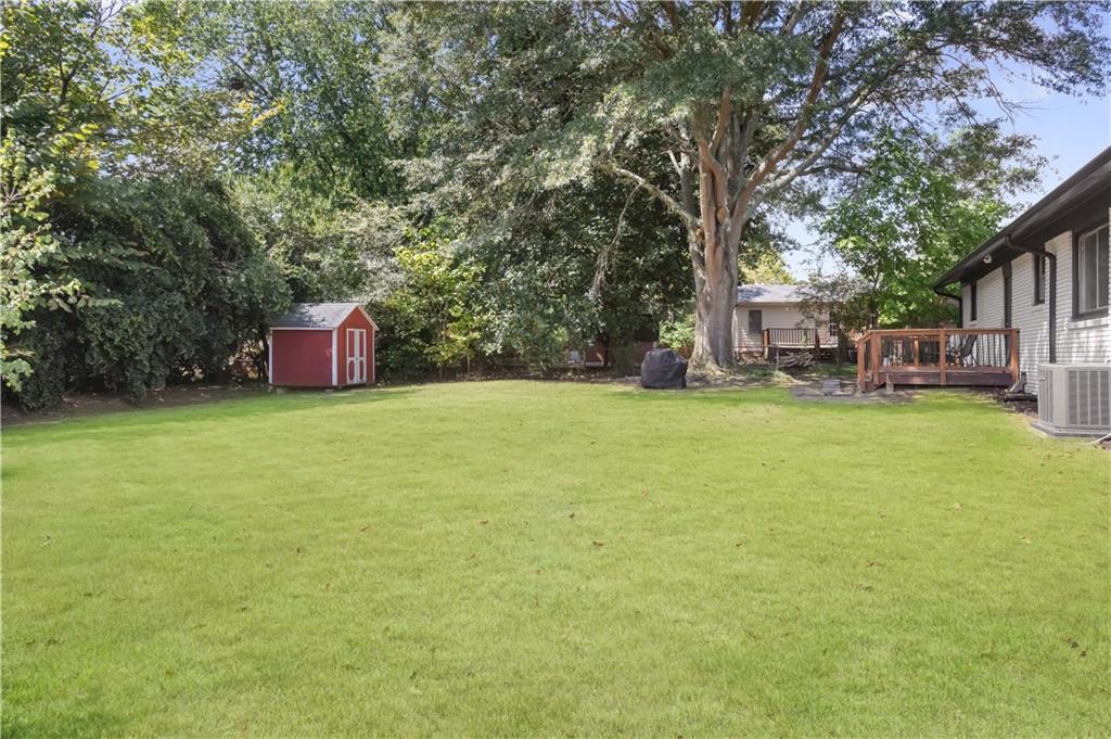 2200 Powers Ferry Drive SE