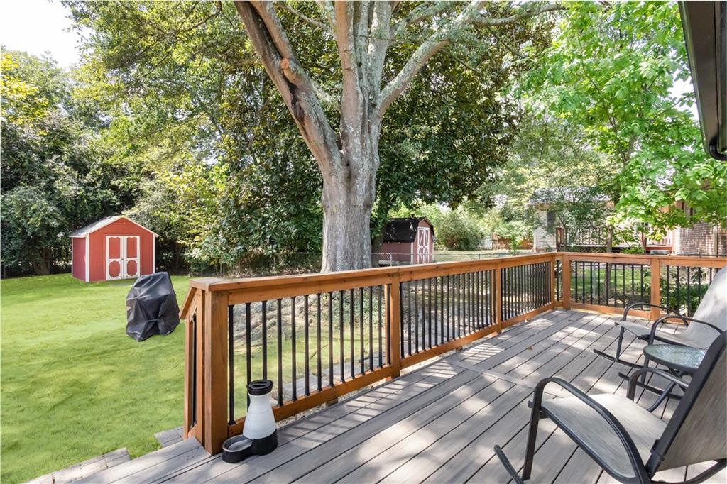 2200 Powers Ferry Drive SE