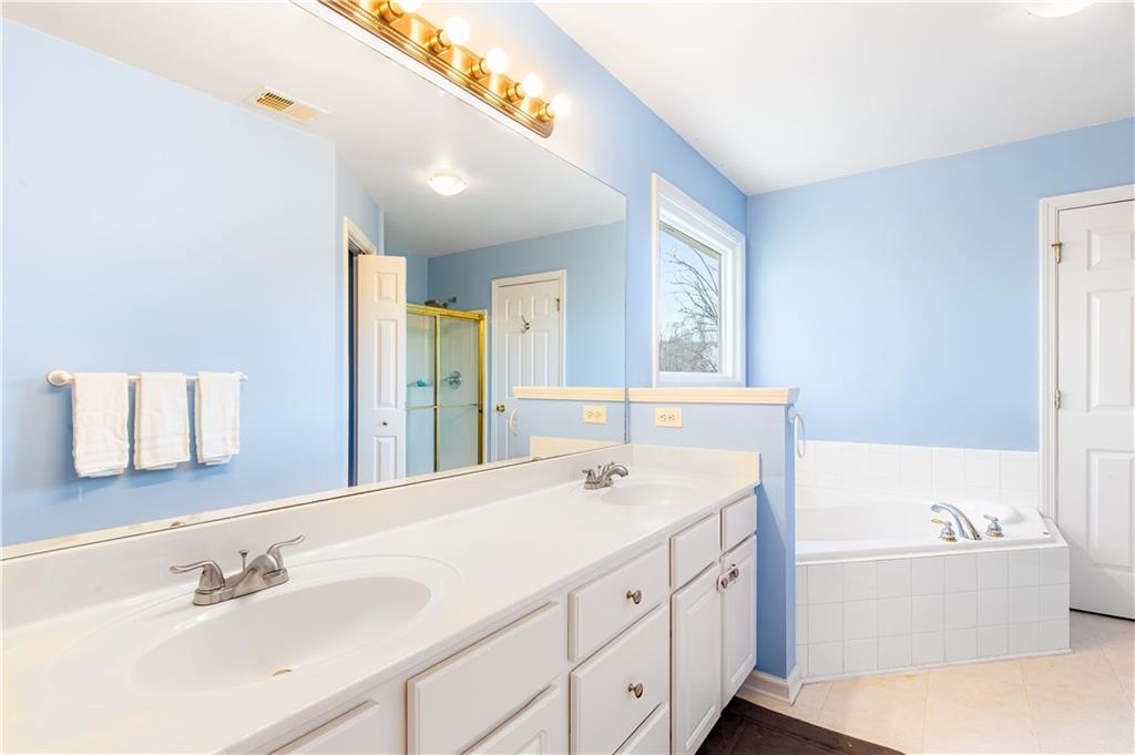 1236 Soaring Ridge