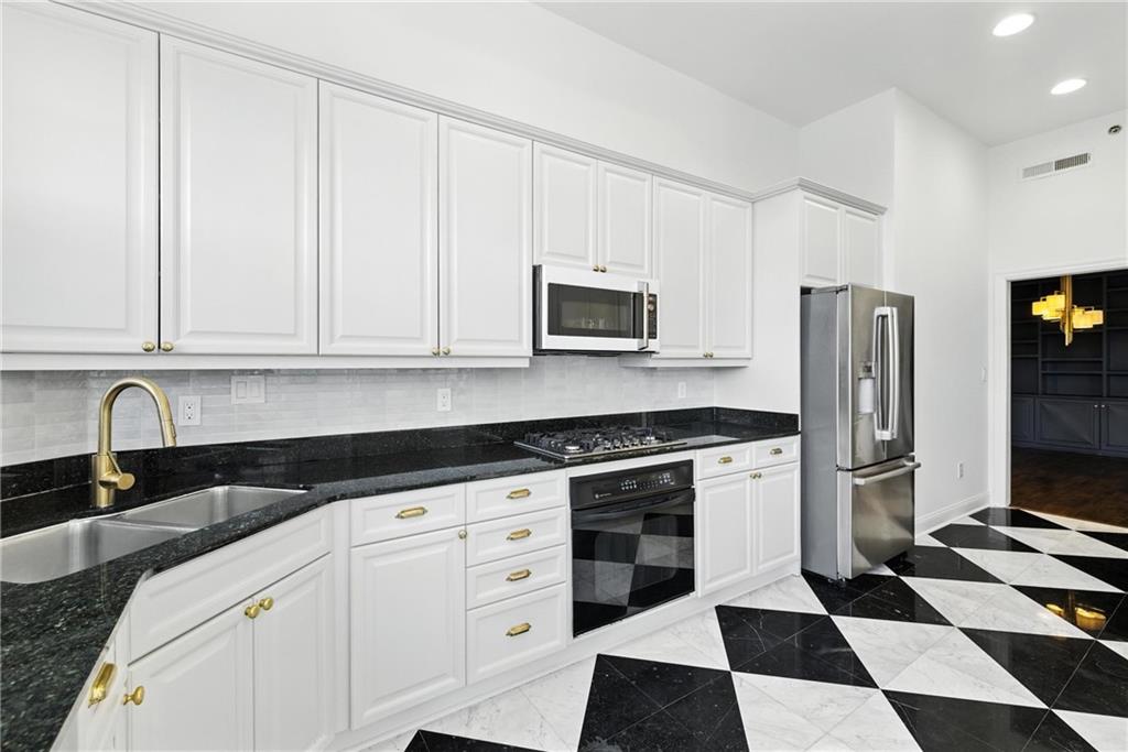 1735 Peachtree Street NE Unit 524