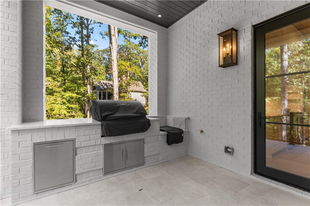 1091 High Bluff Lane