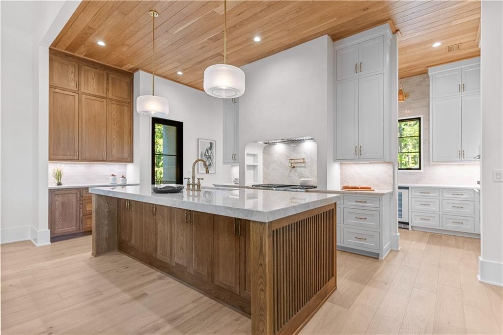 1091 High Bluff Lane