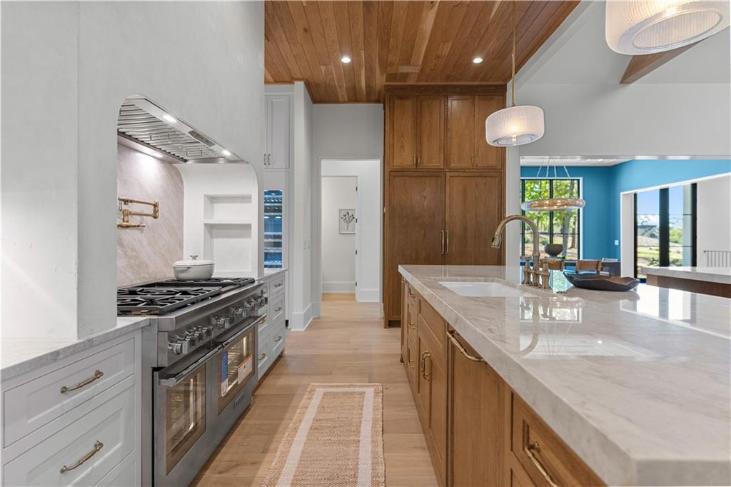 1091 High Bluff Lane