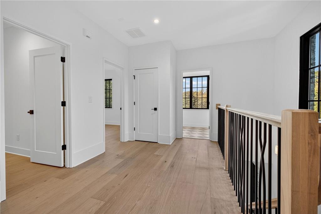 991 Courtenay Drive NE