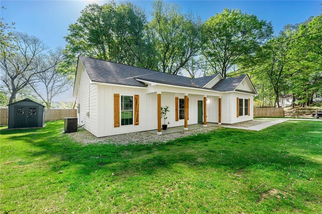 1921 Hazelwood Drive SE