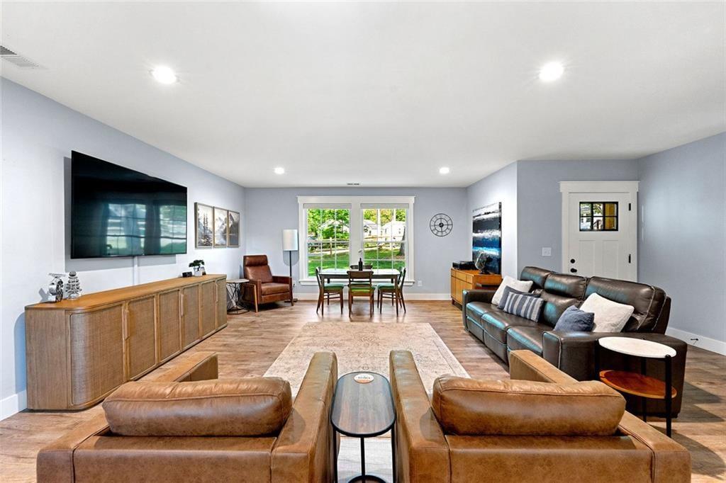 1921 Hazelwood Drive SE