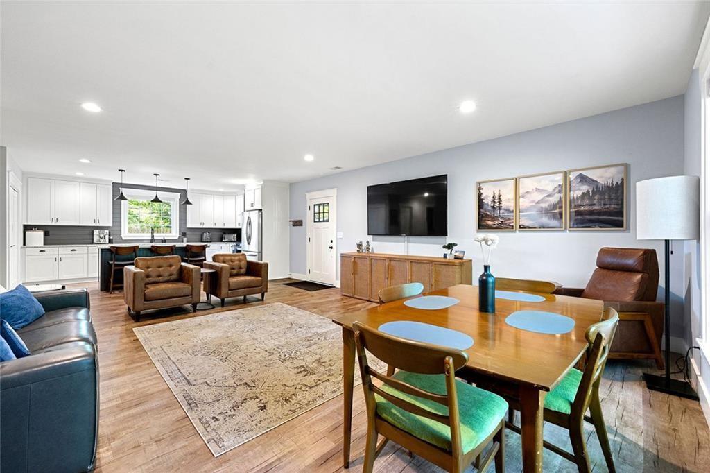 1921 Hazelwood Drive SE