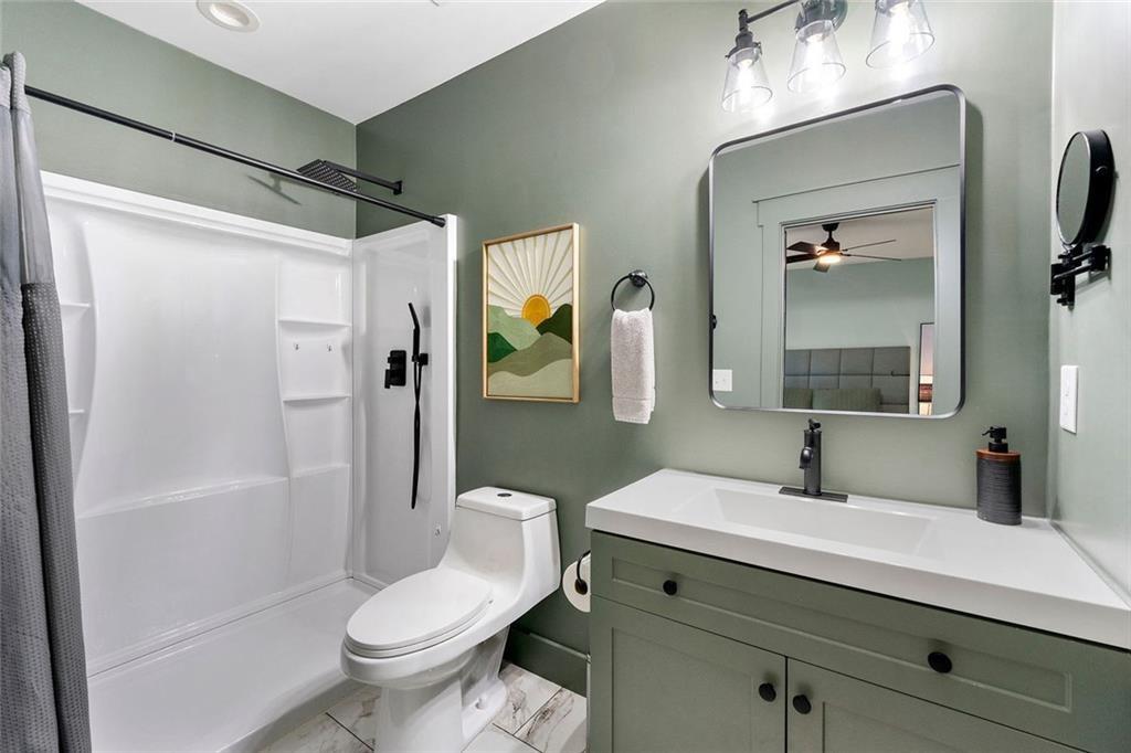 1921 Hazelwood Drive SE