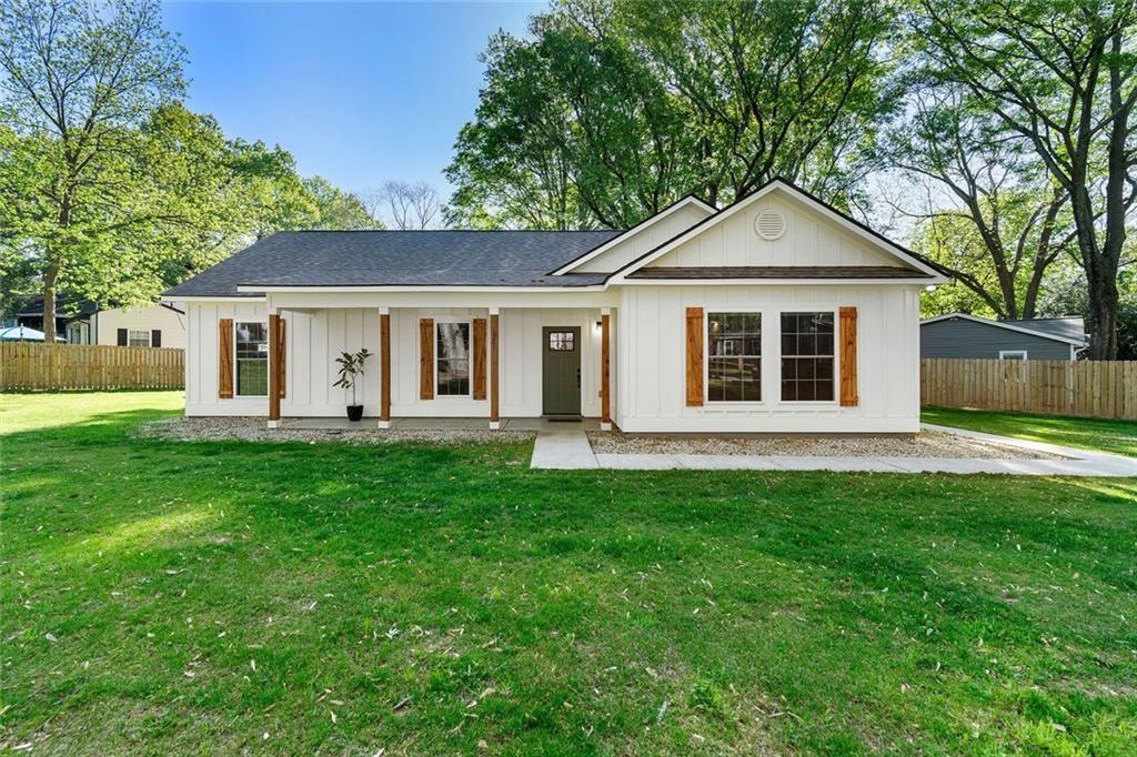 1921 Hazelwood Drive SE