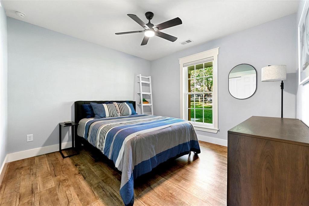 1921 Hazelwood Drive SE