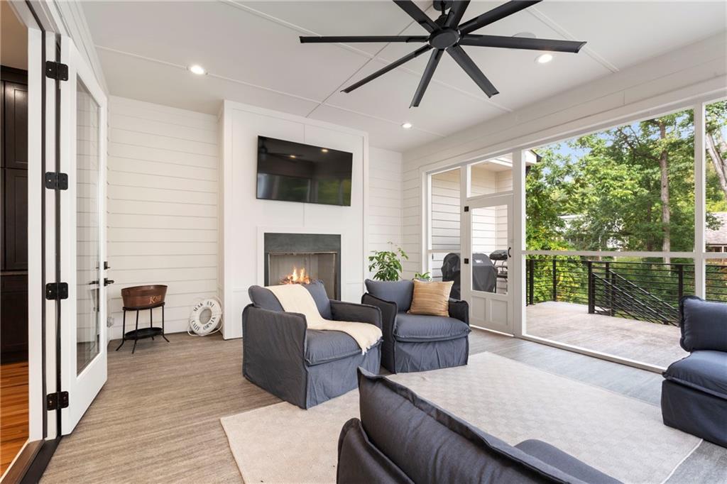 664B Timm Valley Road NE