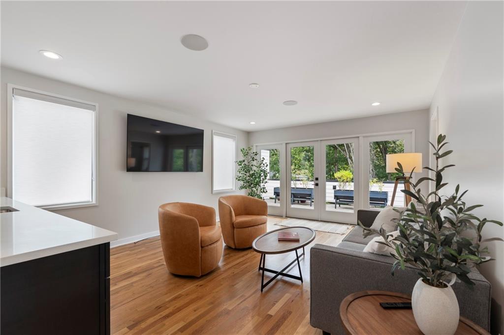 664B Timm Valley Road NE