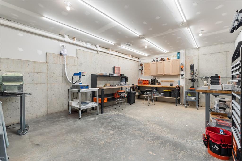 664B Timm Valley Road NE