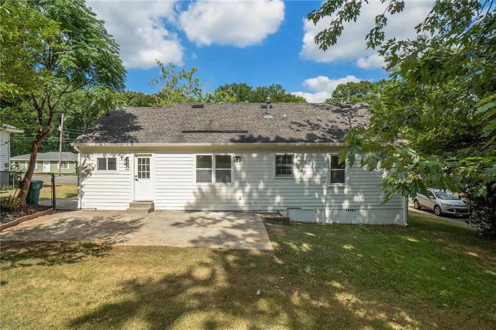 2539 Glendale Circle SE