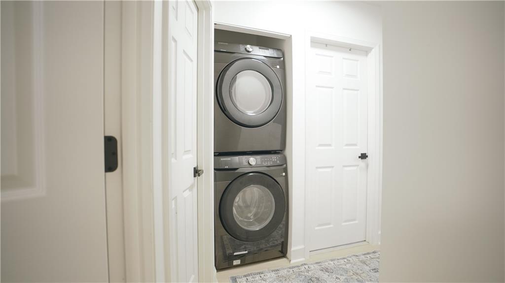 2539 Glendale Circle SE