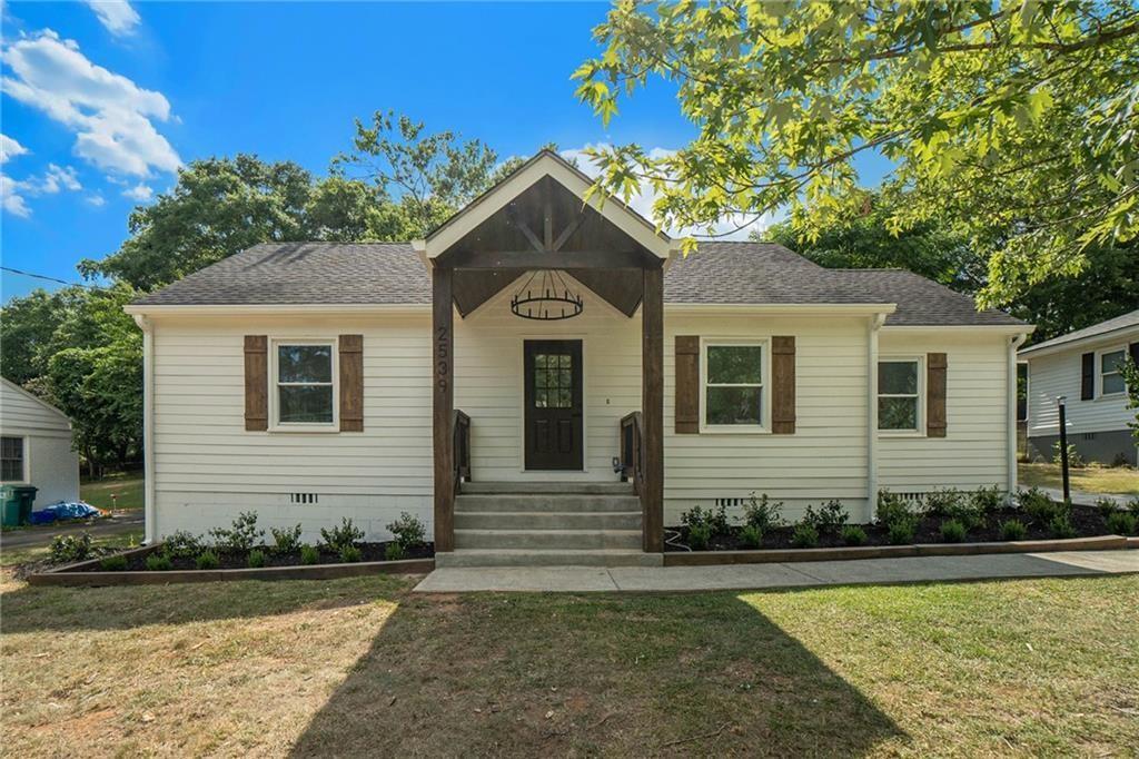 2539 Glendale Circle SE