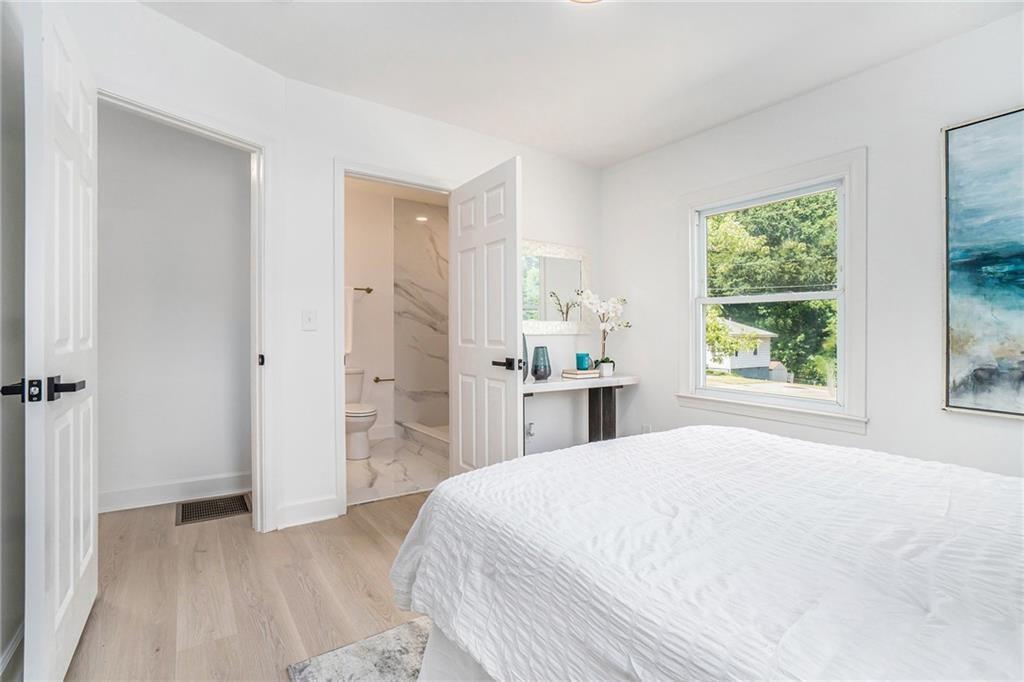 2539 Glendale Circle SE