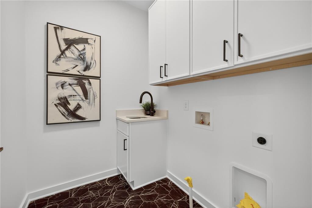 163 Walthall Street SE Unit B