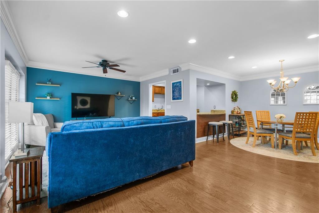 6980 Roswell Road Unit C10