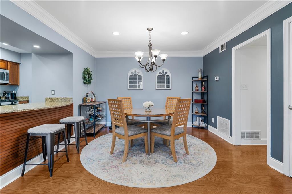 6980 Roswell Road Unit C10