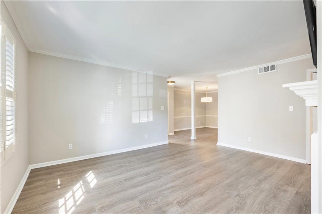 162 Amherst Place NW