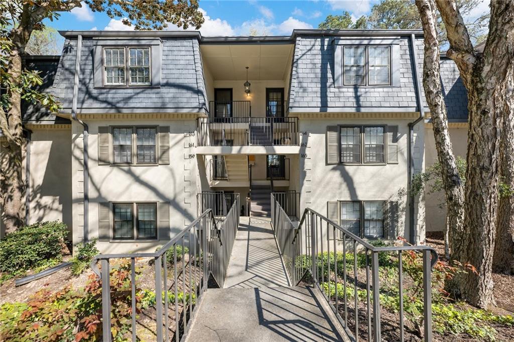 162 Amherst Place NW