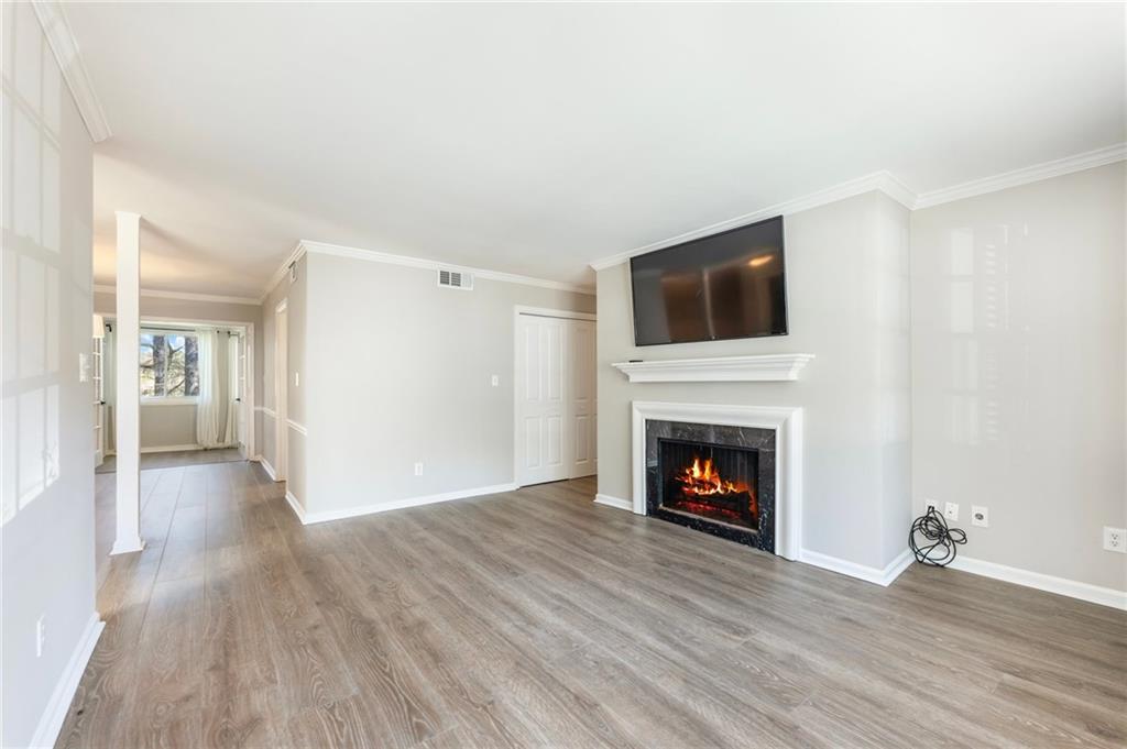 162 Amherst Place NW