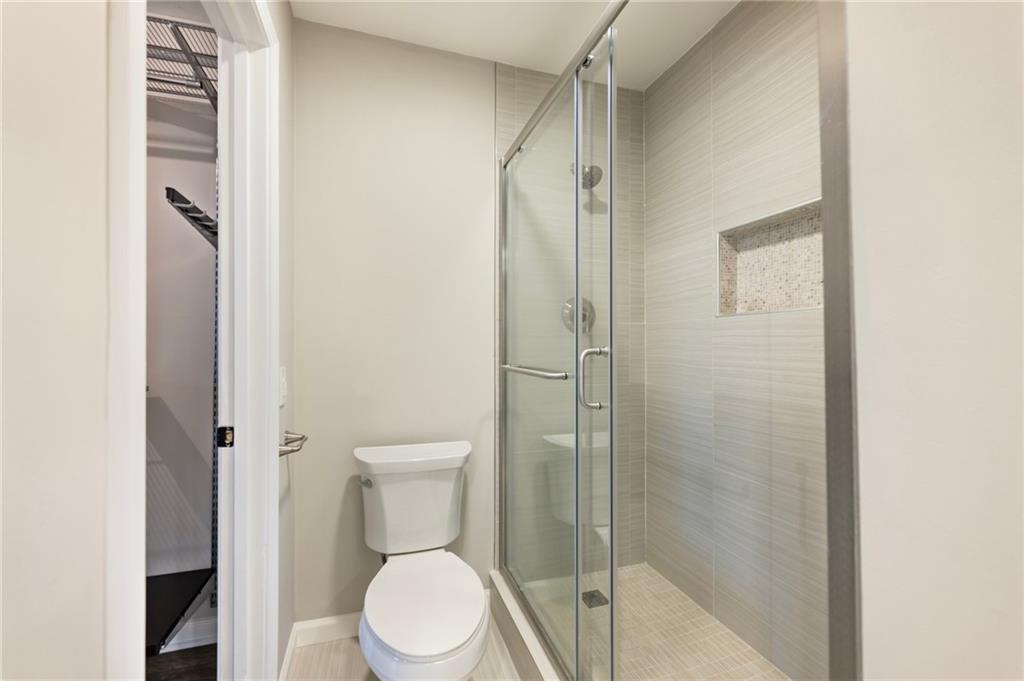 162 Amherst Place NW