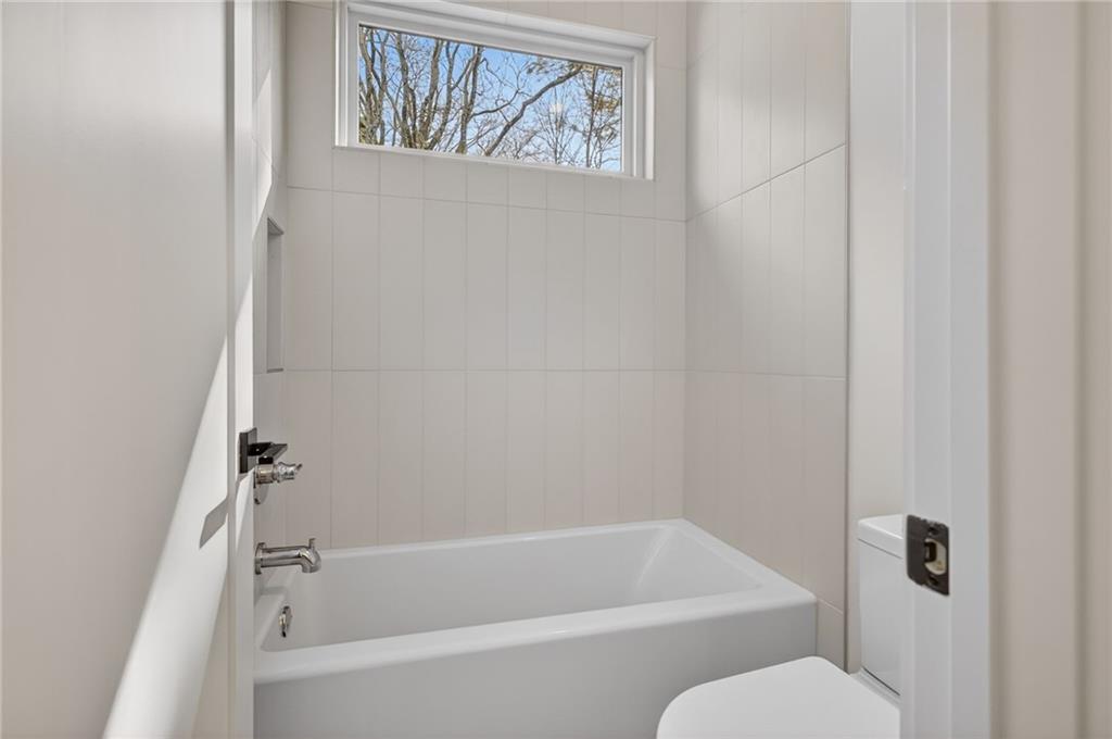 163 Walthall Street SE Unit A