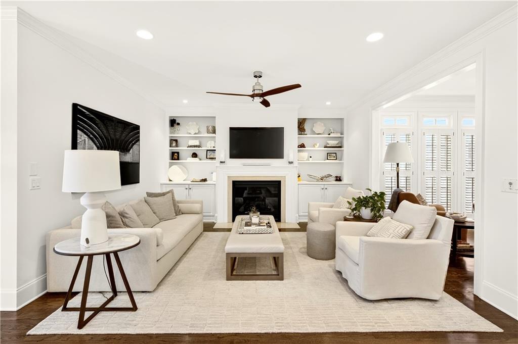 16 Conifer Circle NE