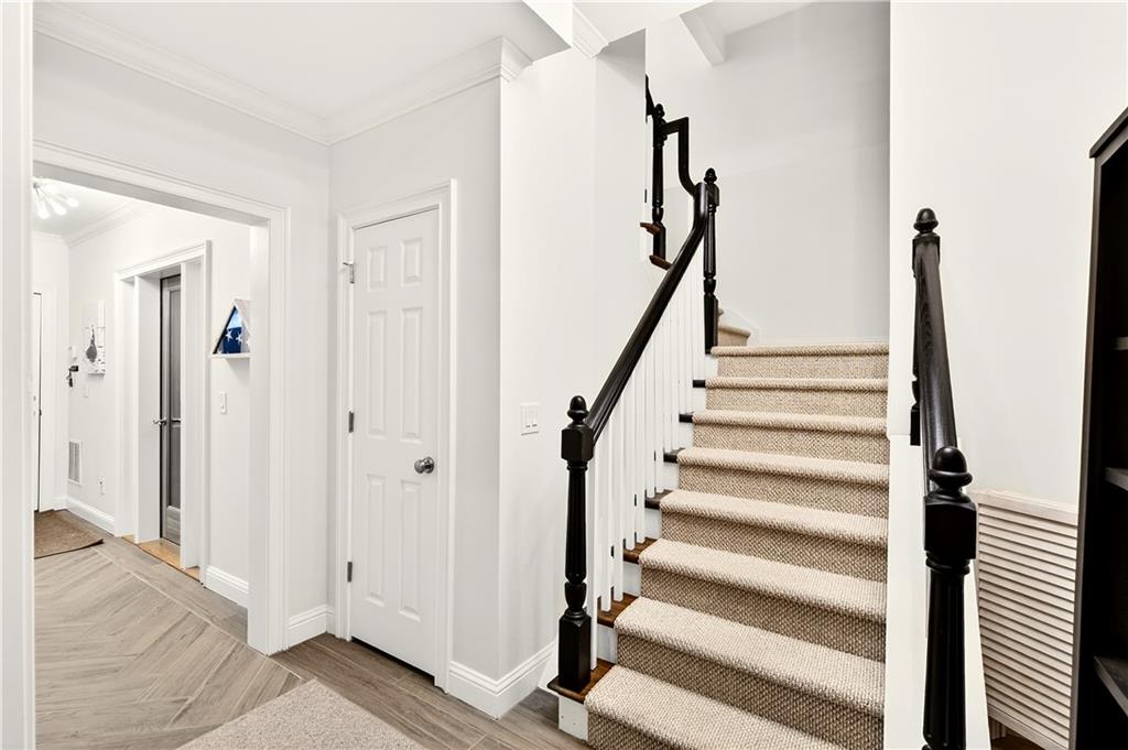 16 Conifer Circle NE